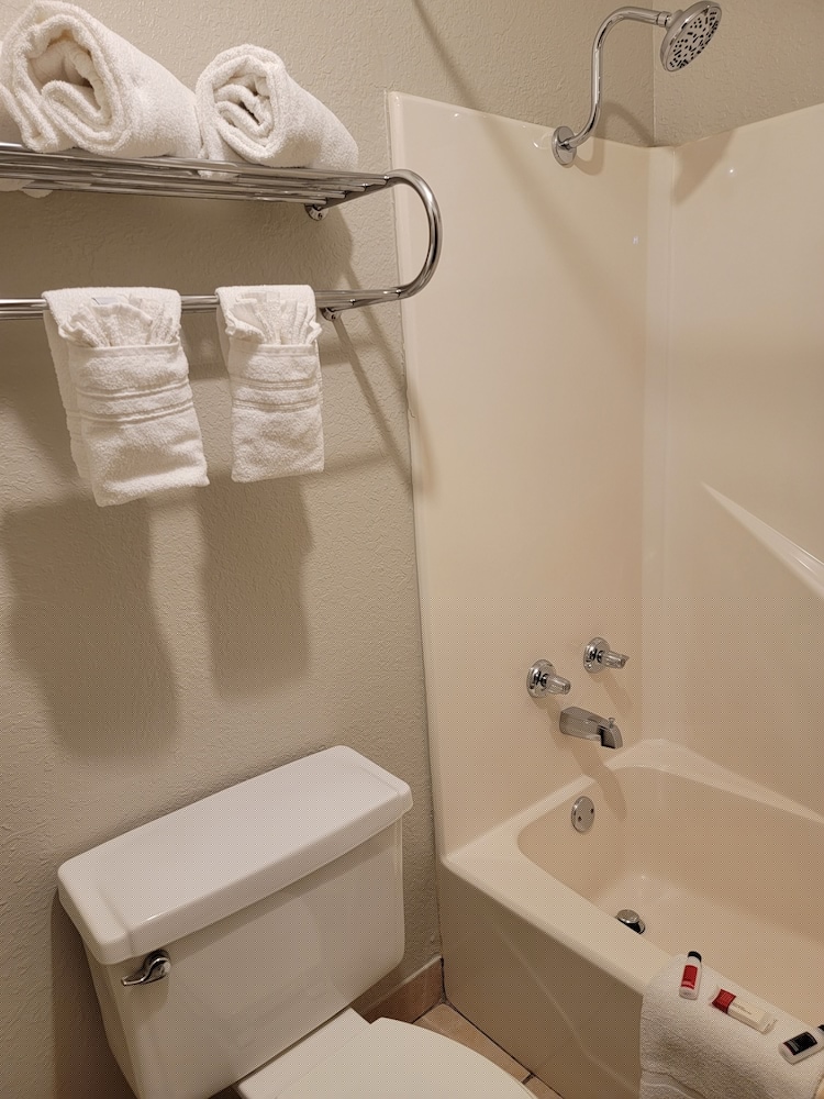 Days Inn By Wyndham Tucumcari 33/52