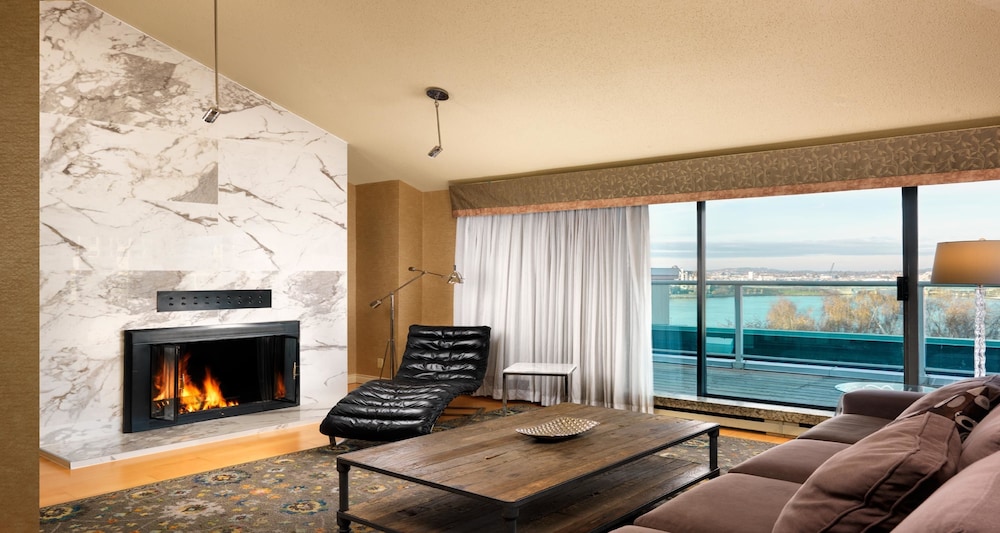 Best Western PLUS Inner Harbour Hotel 30/47