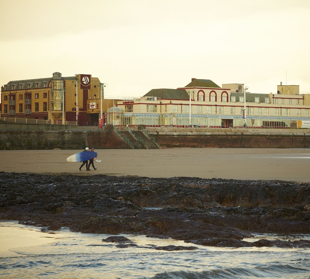 Grand Hotel Sunderland 57/63