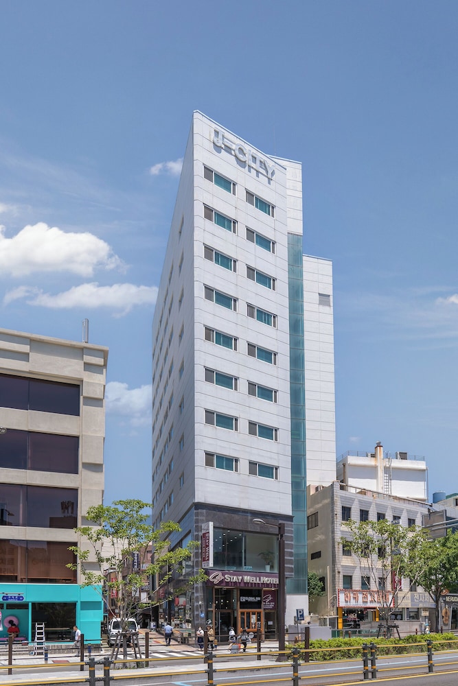 Staywell Hotel 3/50