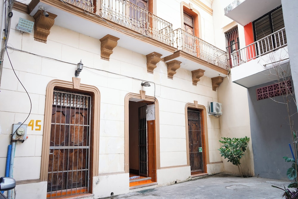 OYO Hotel El Conquistador 11/116