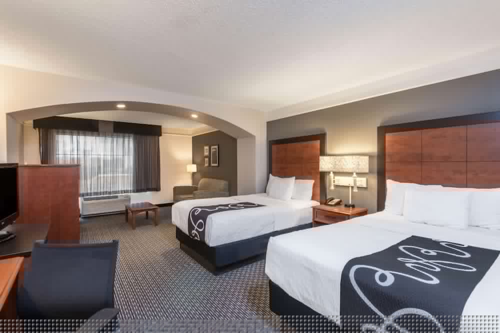 La Quinta Inn & Suites by Wyndham San Antonio Riverwalk 8/53