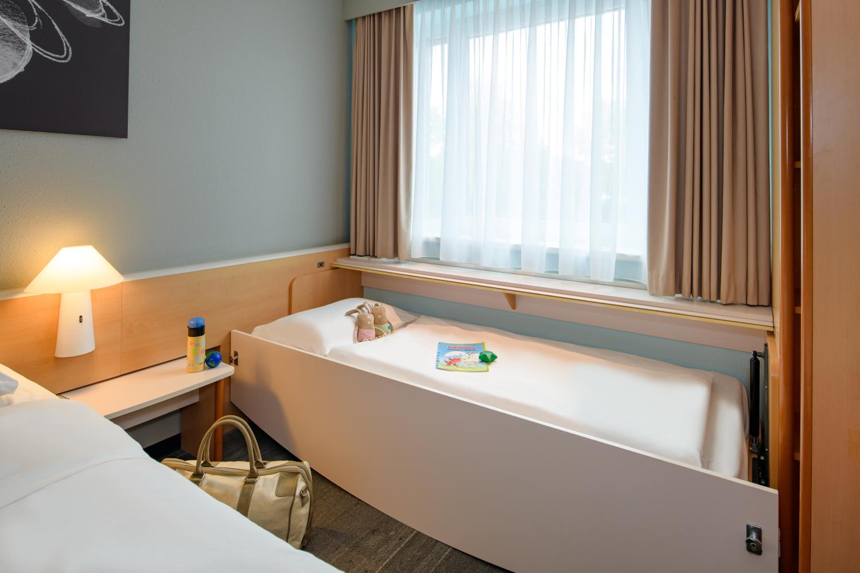 غرفة سوبيريور بسرير مزدوج، IBIS HAMBURG ALSTERRING 9/9