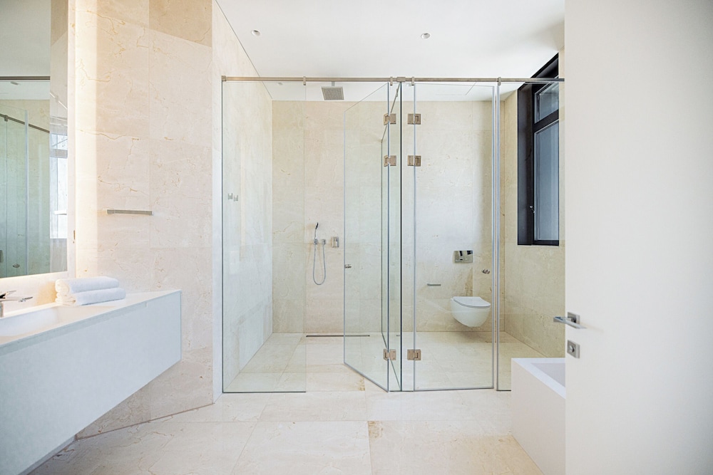 Central Park Residence 44/50