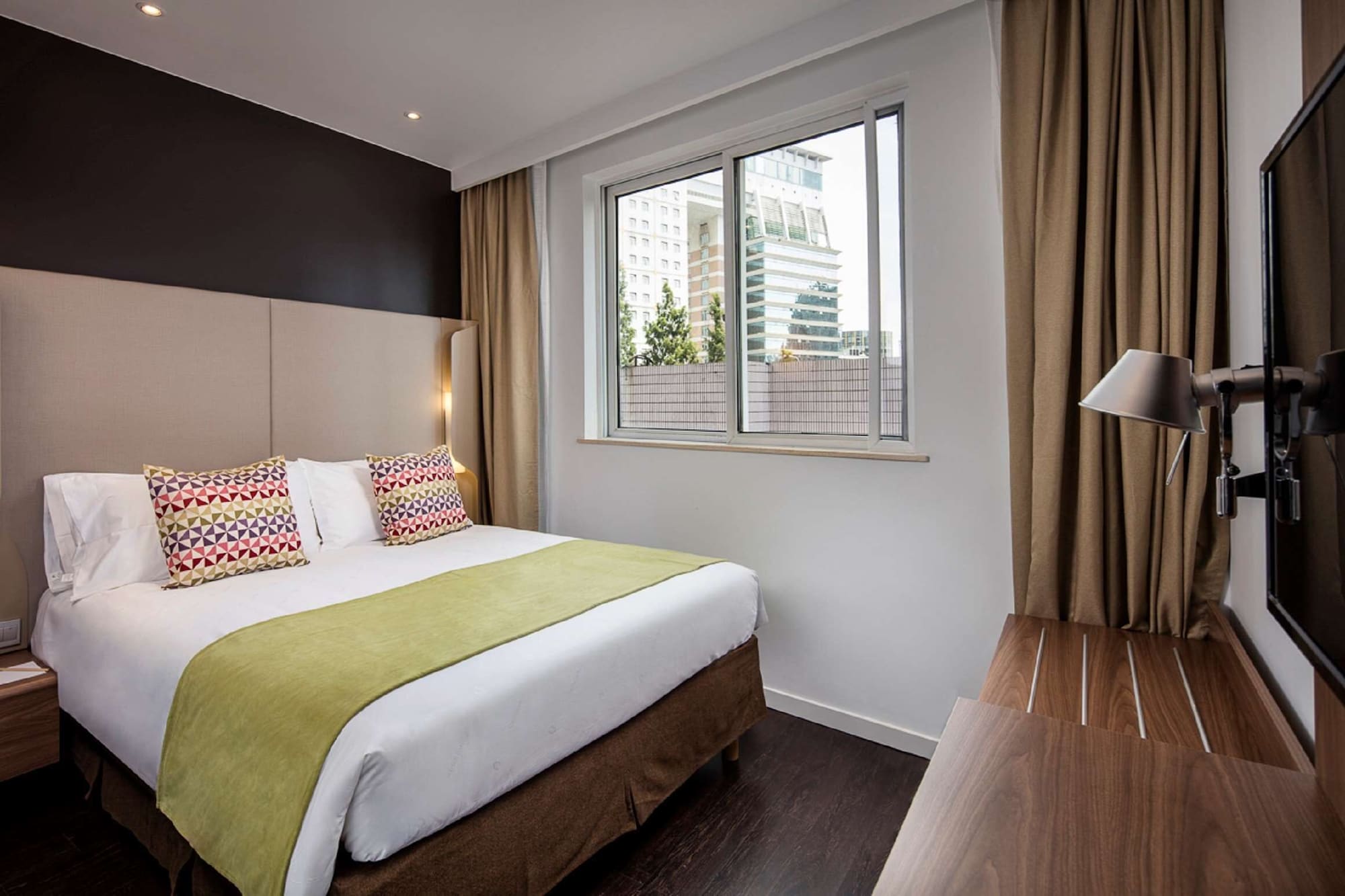 Standard, Double Bed