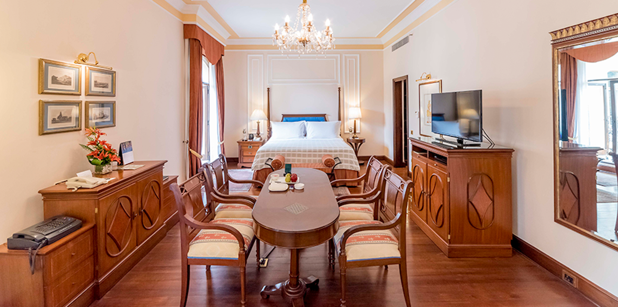 THE OBEROI GRAND 58/81