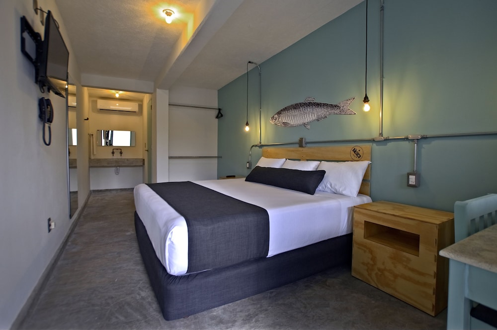 STANDARD, KING BED