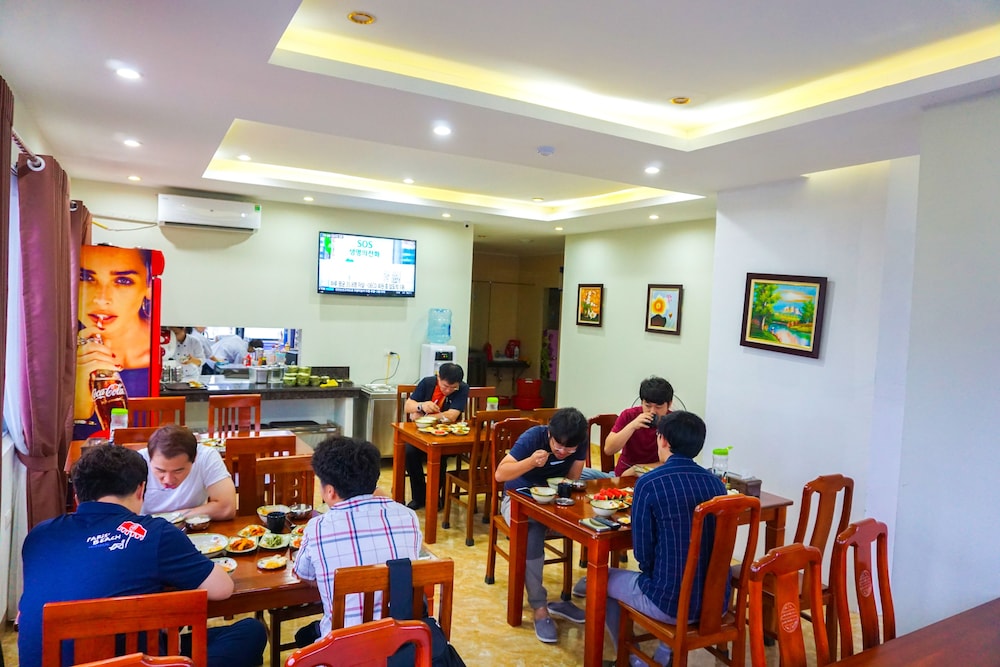 Hotel Mai Hanoi 40/50