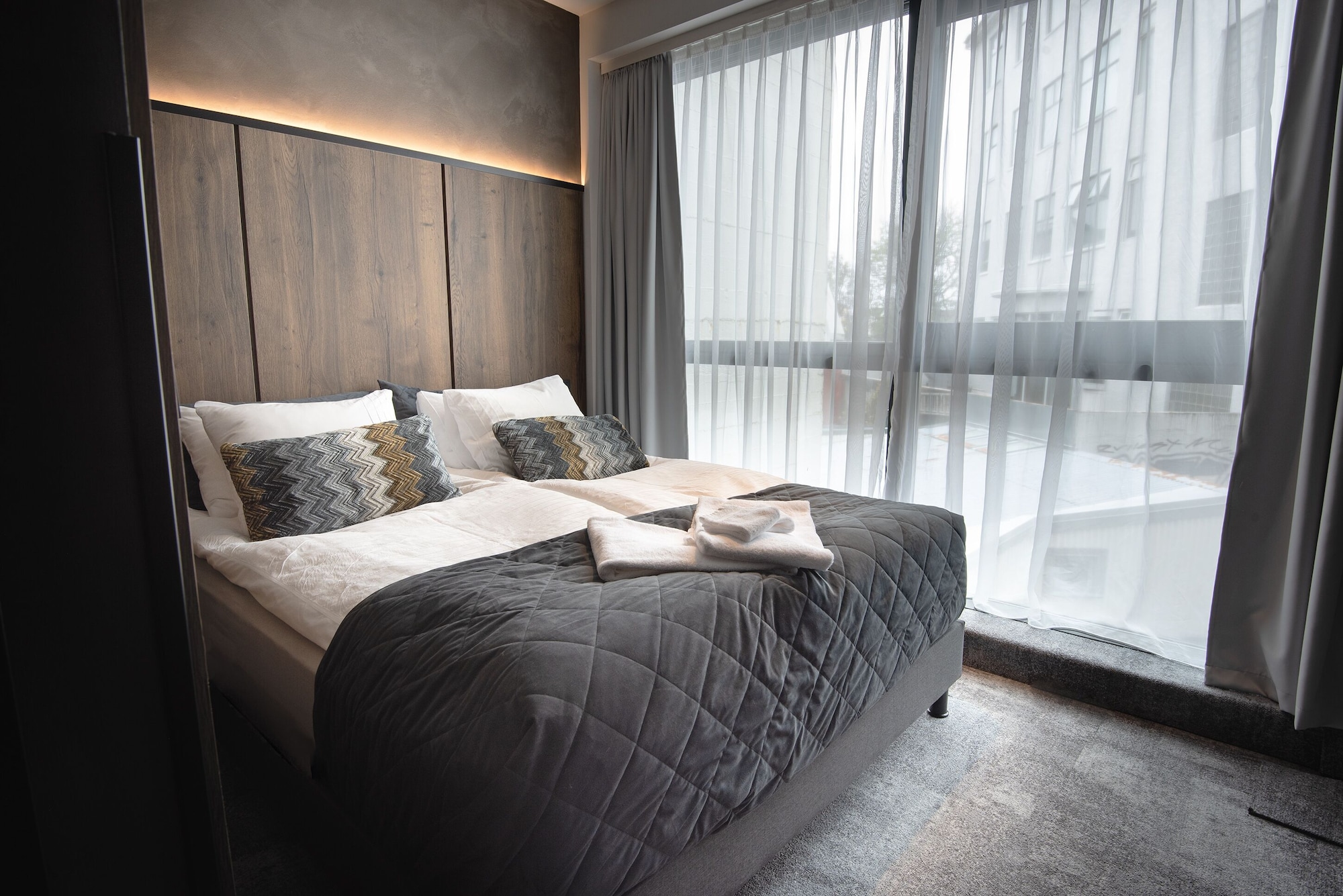 BASIC, DOUBLE BED