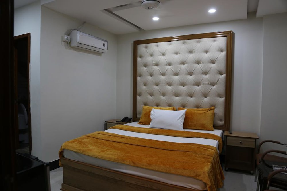 Hotel Shanghai 9/22