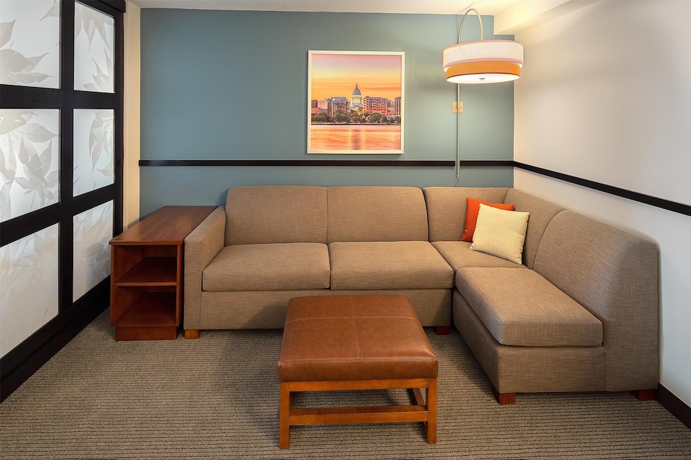 Hyatt Place Madison Downtown 40/62