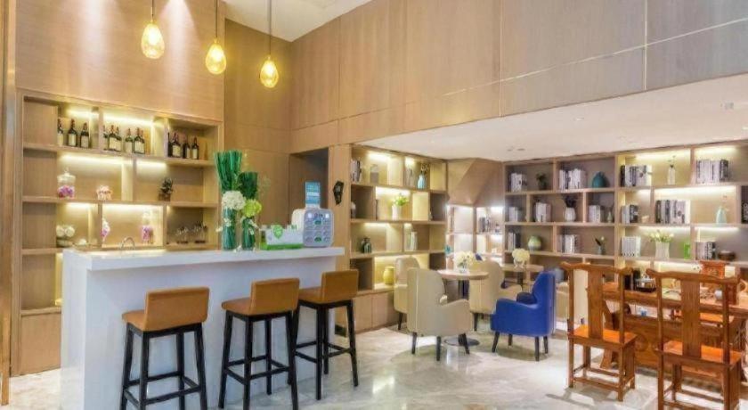 Echarm Hotel Xiantao Yuantai Weilaicheng، Xiantao 41/47