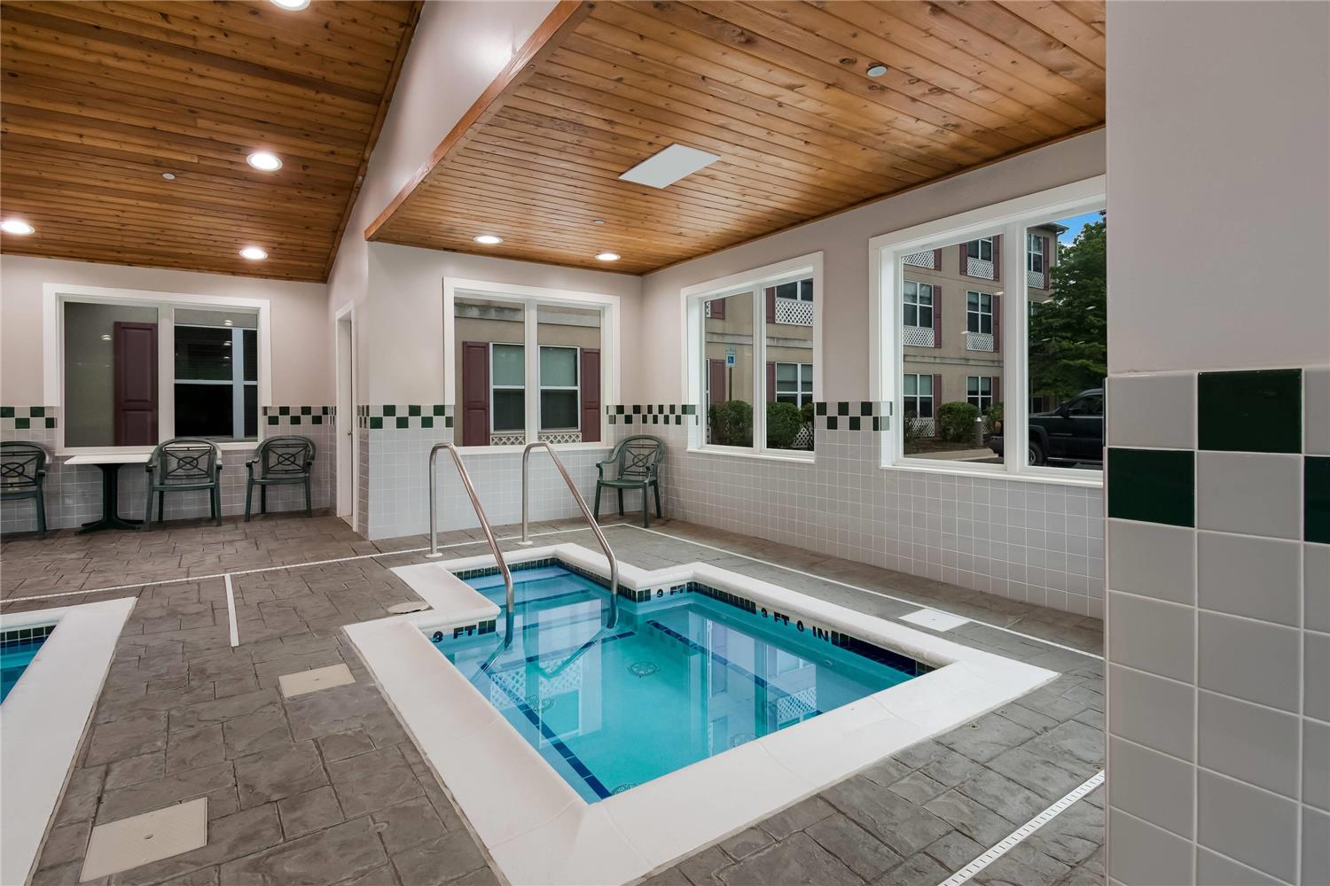 Country Inn & Suites by Radisson, Harrisburg Northeast - Hershey 8/21
