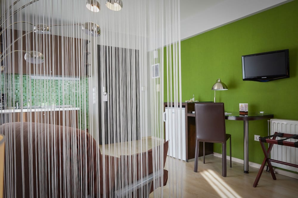 Athens Habitat 20/29