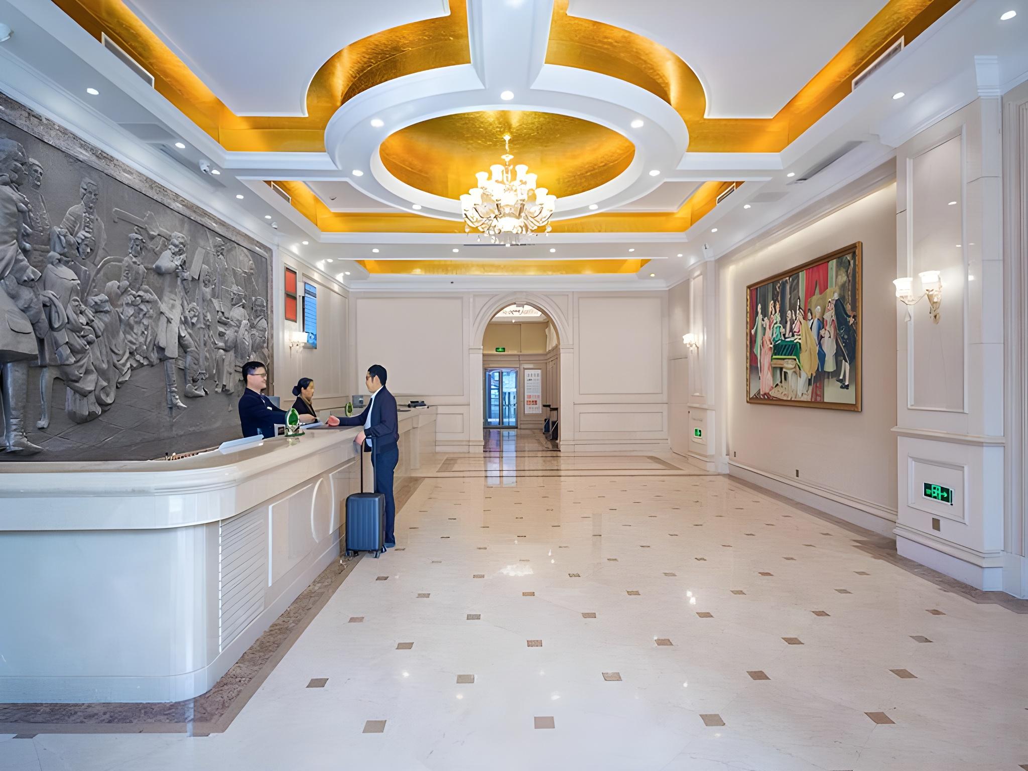 Vienna Hotel (Enshi Hangkong Avenue) 13/46