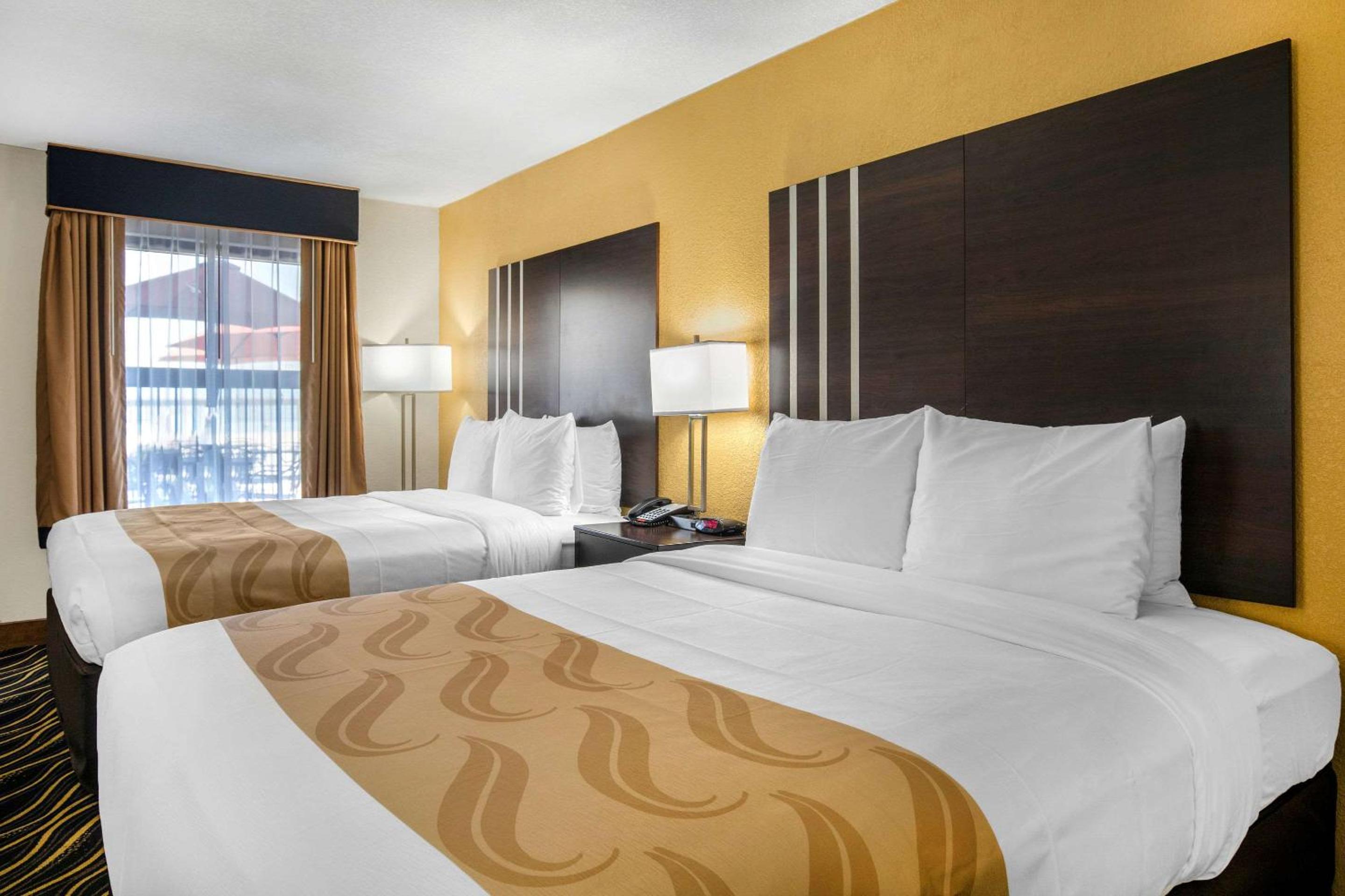 Room, 2 Queen Beds, Smoking