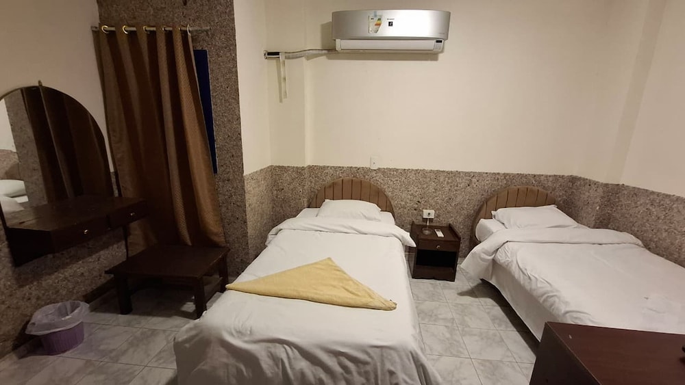 Canary Hotel 21/50
