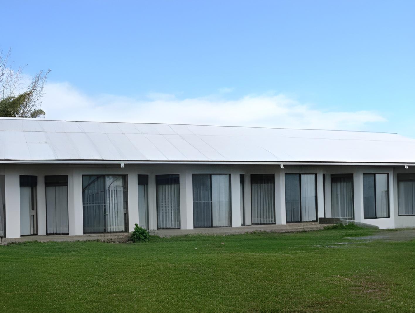 Room, Garden View