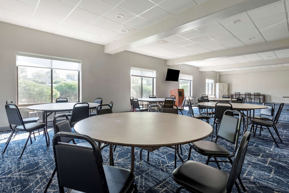 Comfort Inn Philadelphia International Airport West 26/44