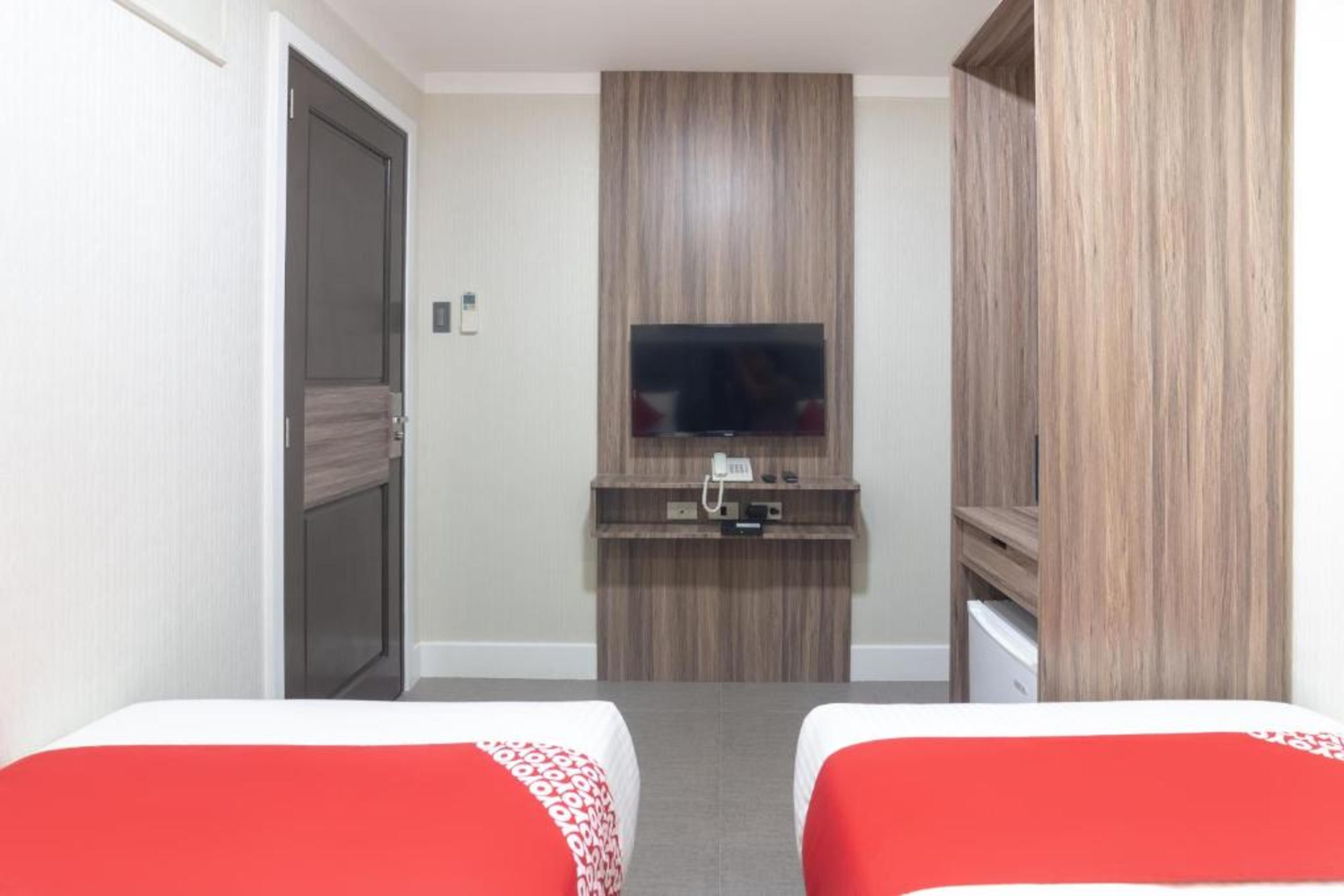 Anika Suites 29/39