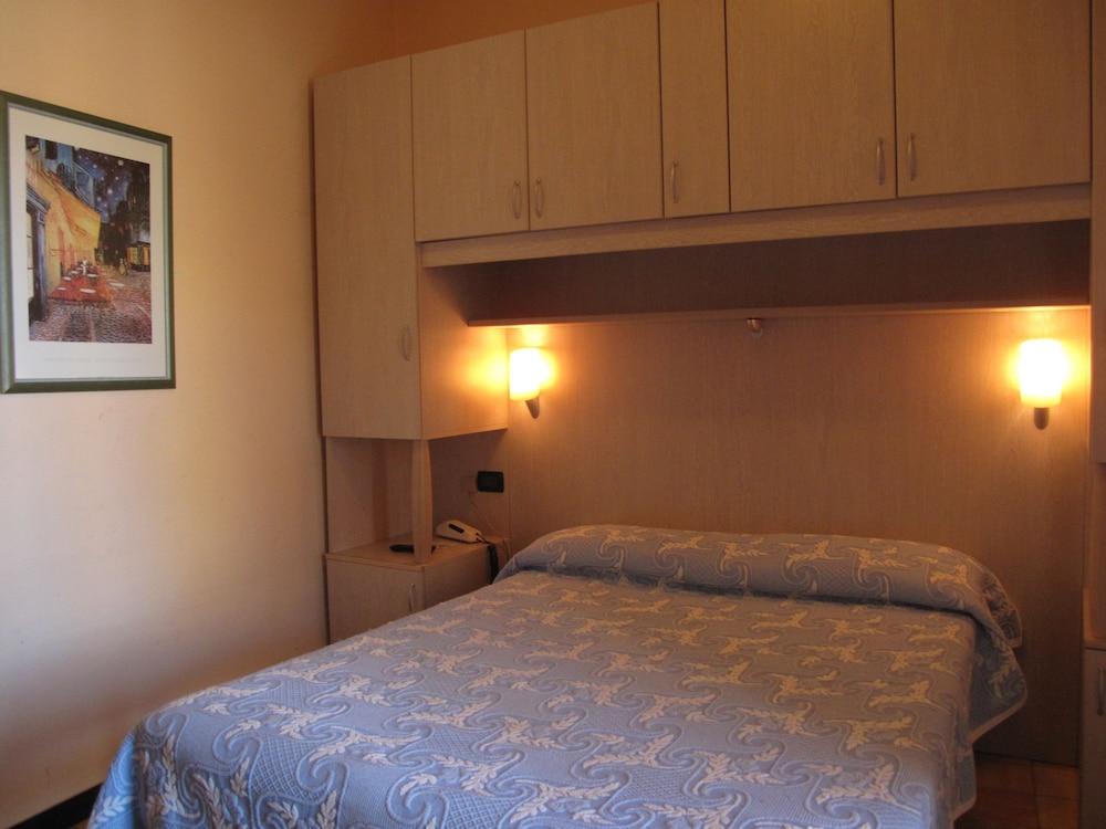 Hotel Olympic 13/34