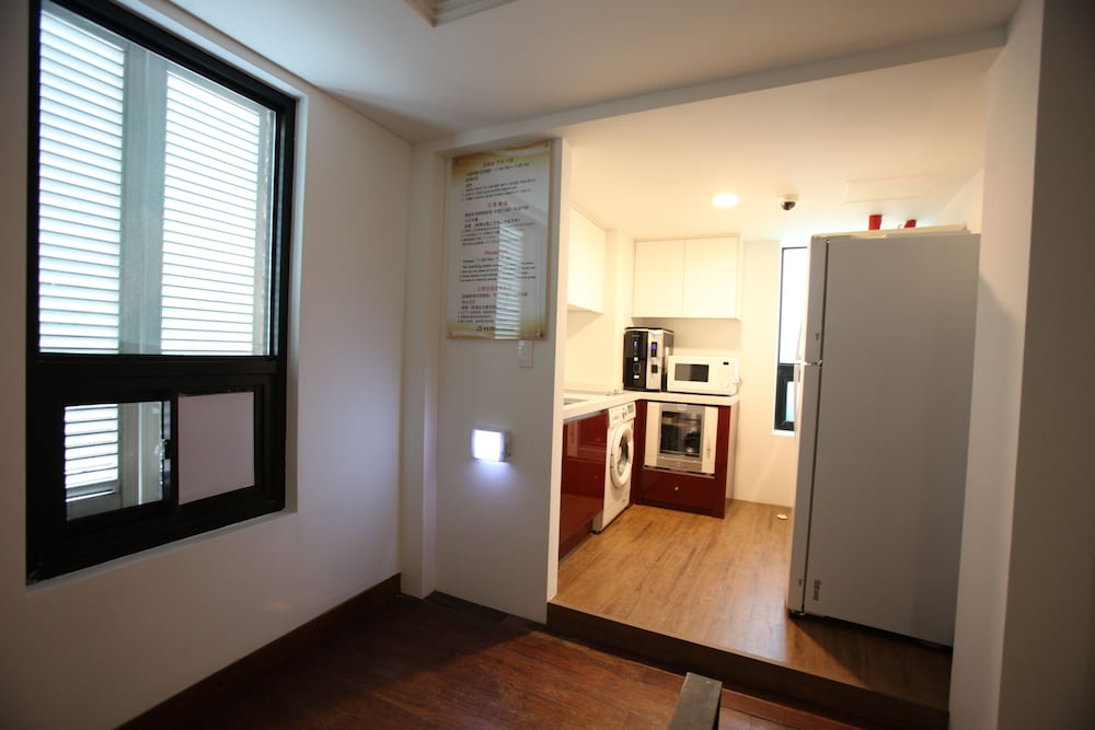 Myeongdong Mom House 10/46