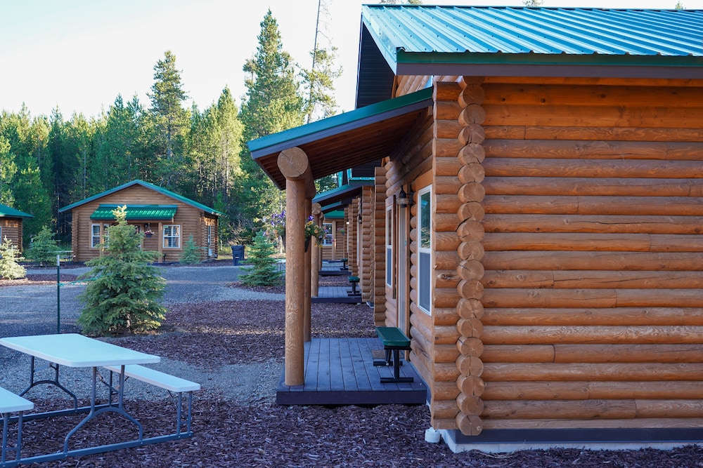 Cabin Village 12/18