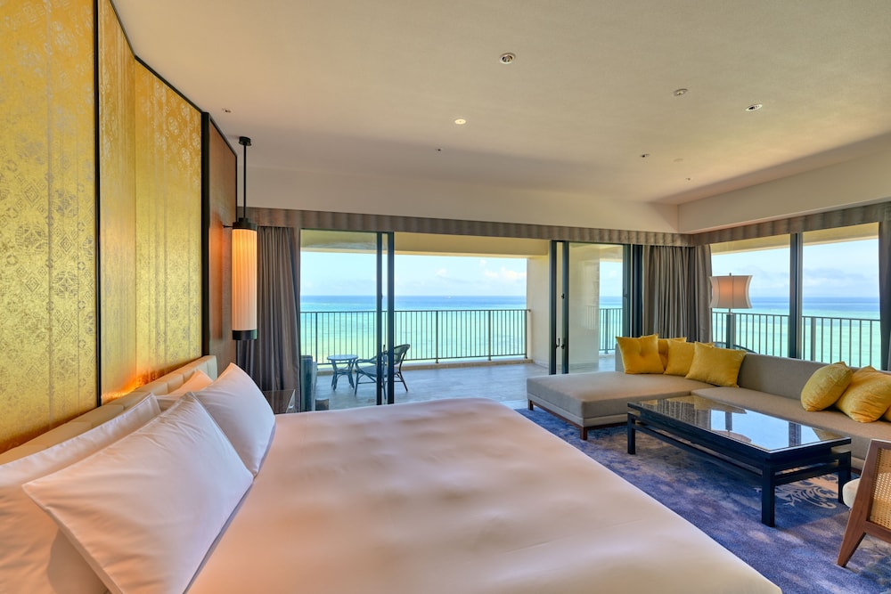 Vip, Panorama, Suite, King Bed, Club Lounge Access, Corner