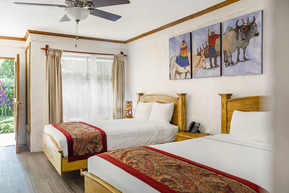 Superior, 2 Queen Beds
