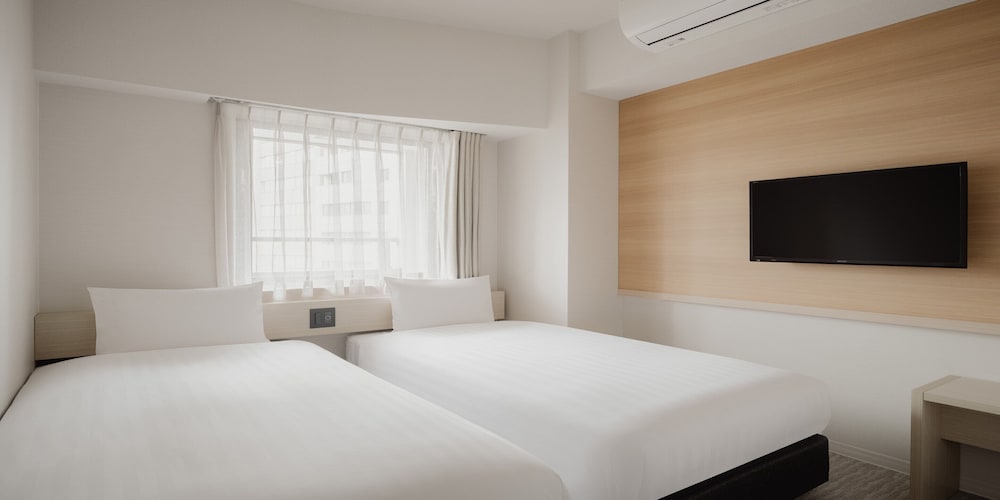 Basic, Twin Beds 3/9