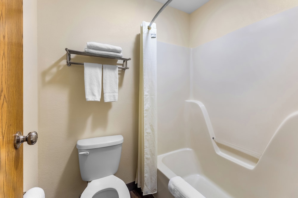Travel Inn & Suites 47/50