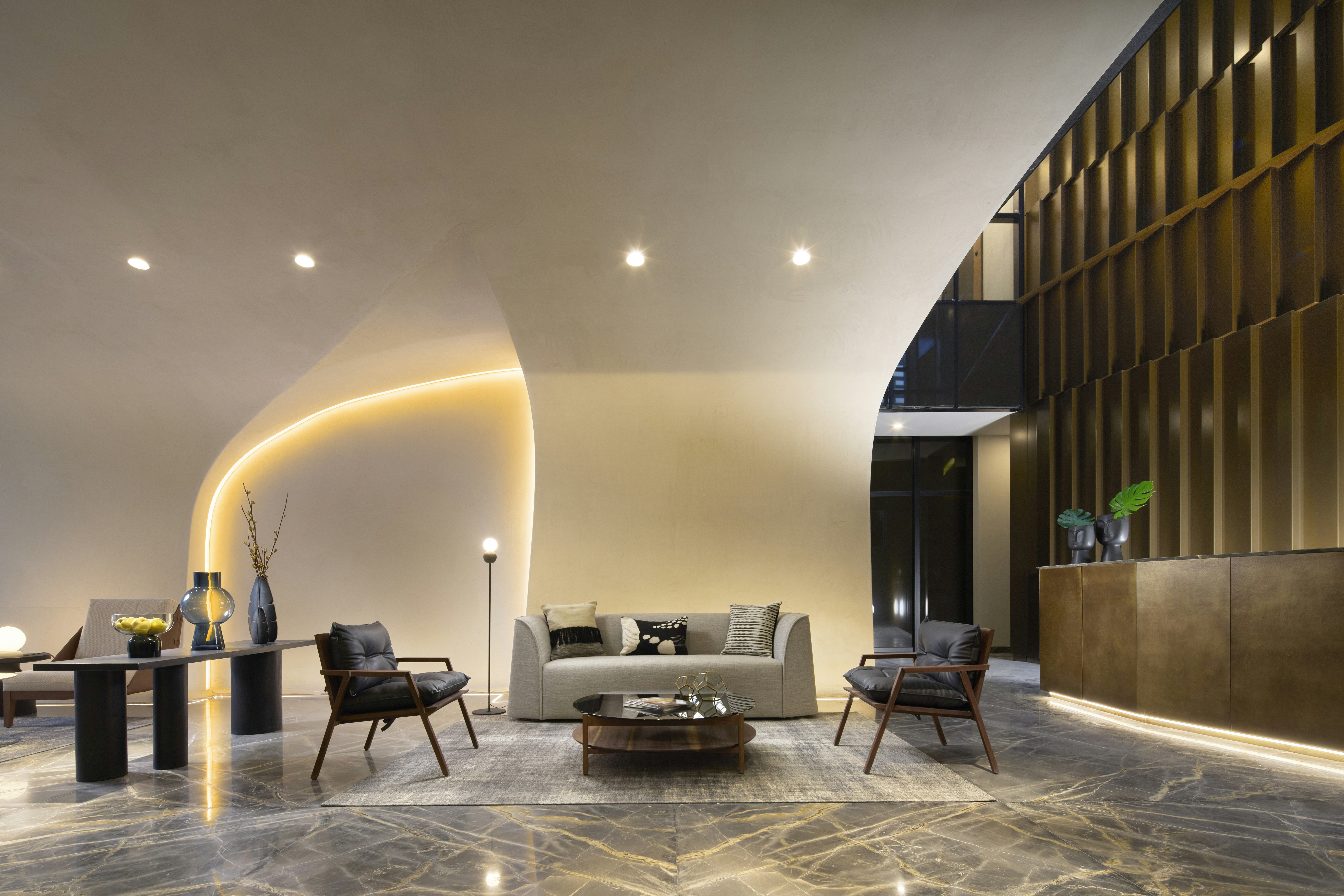 XOMA LUXURY PLUS BY VIADORA 7/40