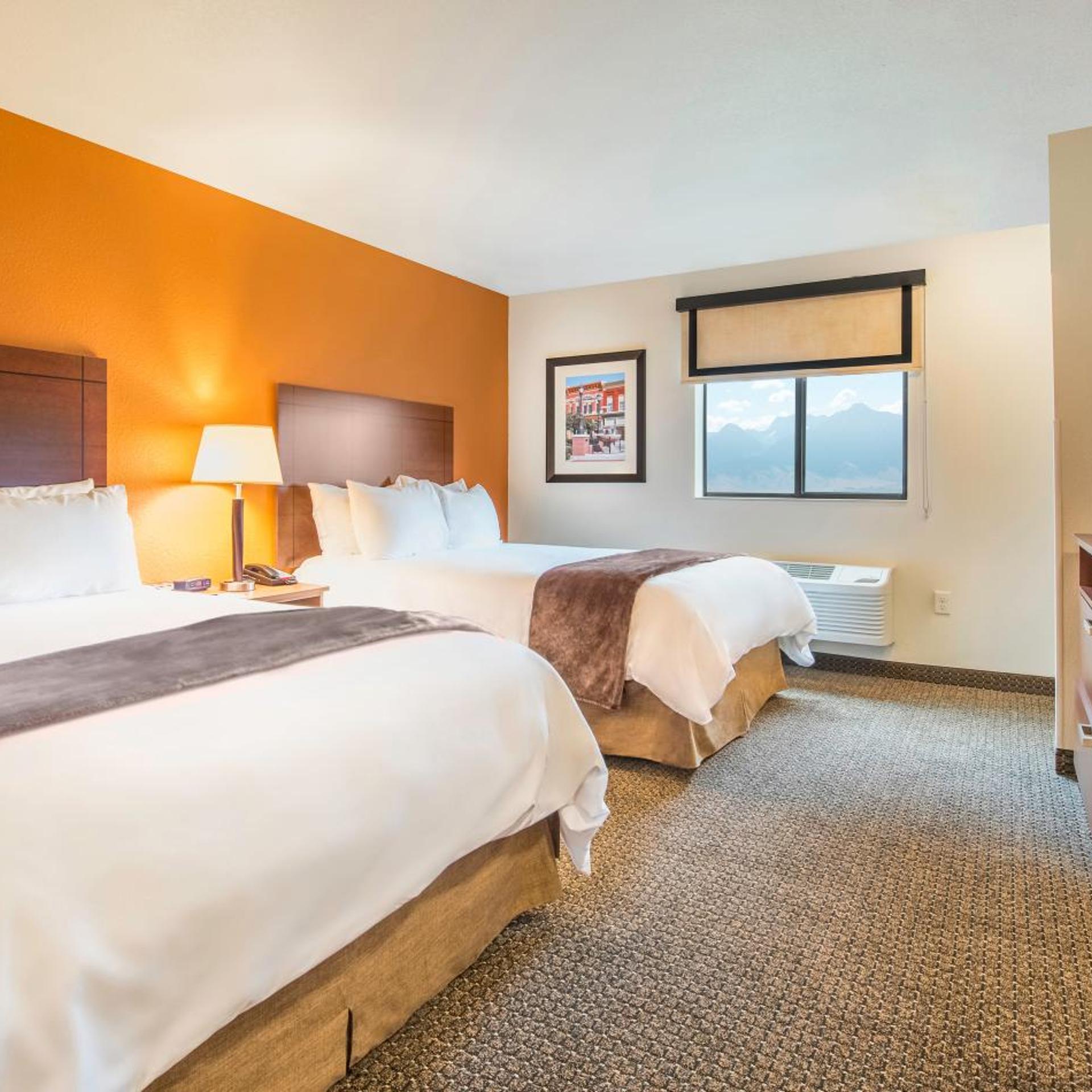 Room, 2 Queen Beds, Capitol View