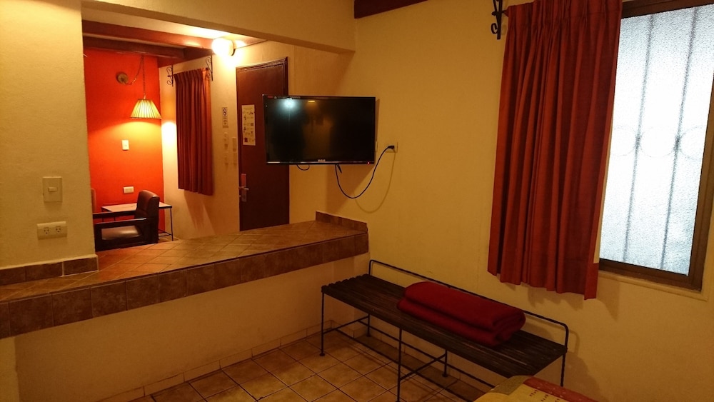 Hotel Suites Kino 35/73