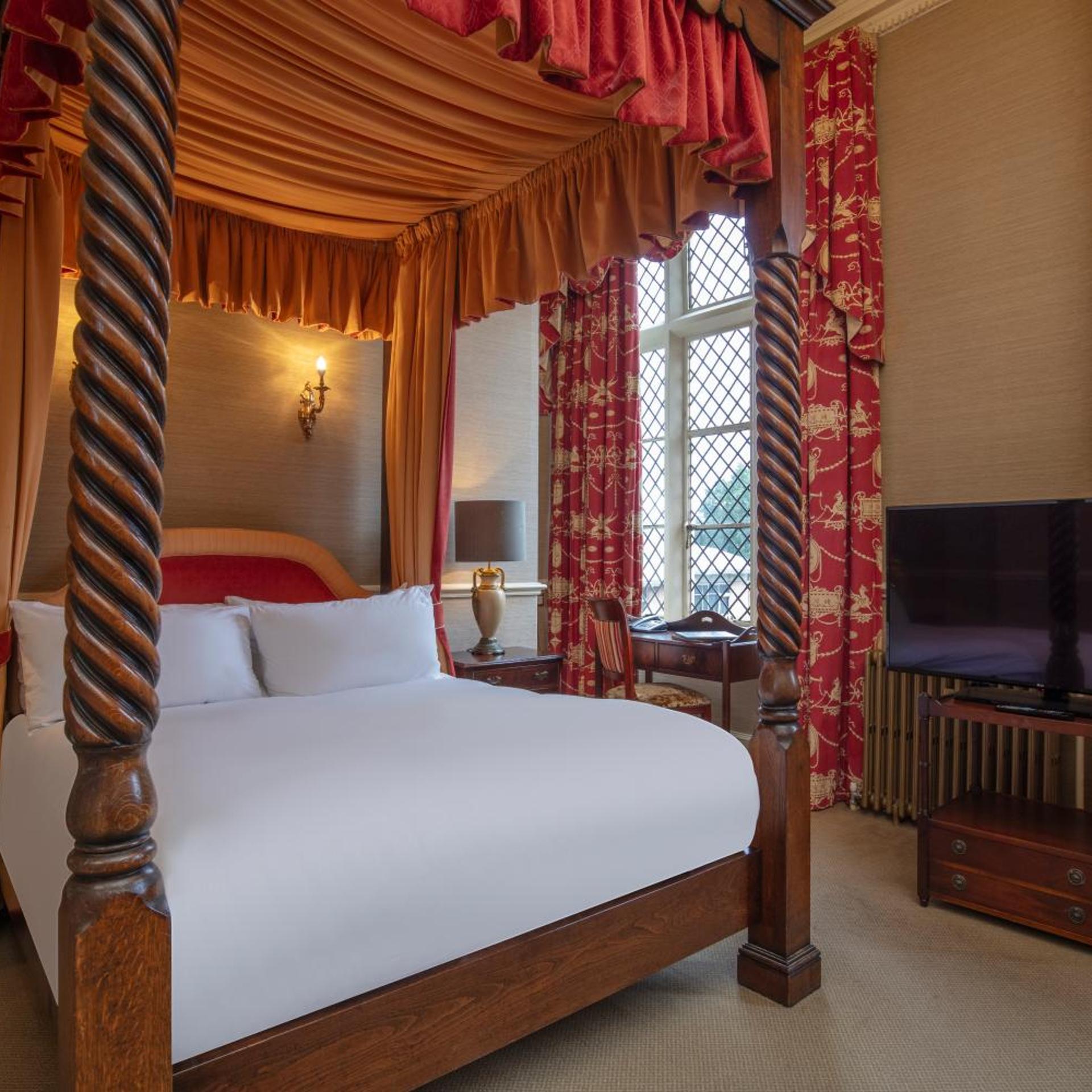Old, Feature, King Bed