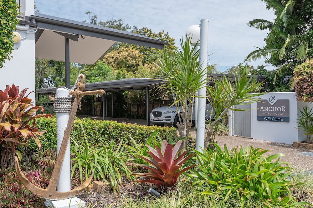 Anchor Motel Noosa 52/57