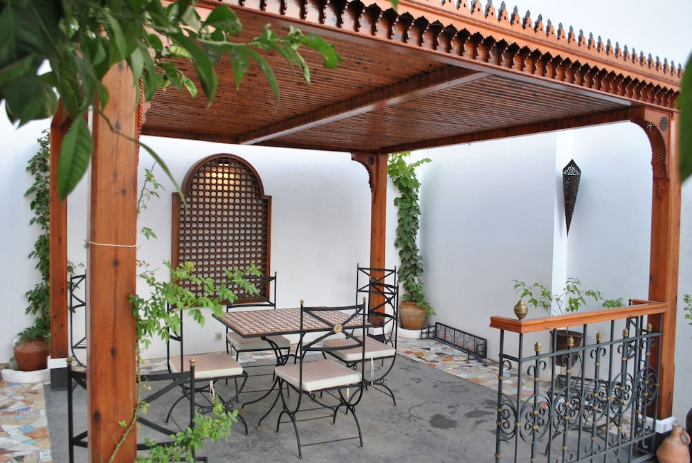 Hotel Blanco Riad 41/45