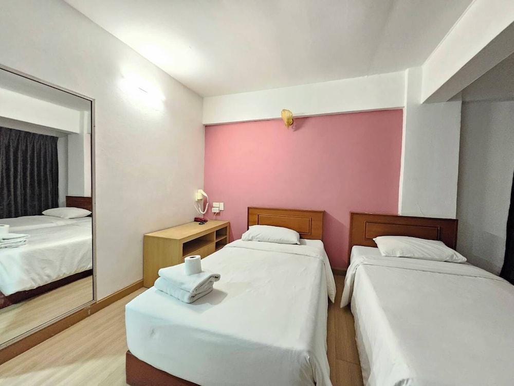 OYO 299 Crown BTS Nana Hotel 16/43