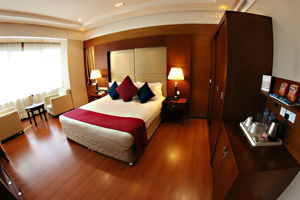 Diva Hotel 14/50