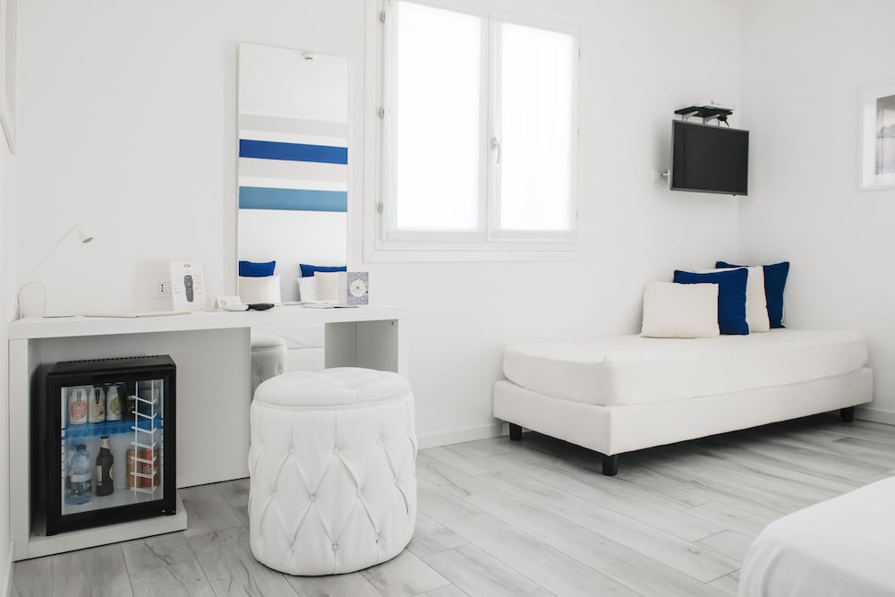 Marina Di Petrolo Hotel And Spa 5/50