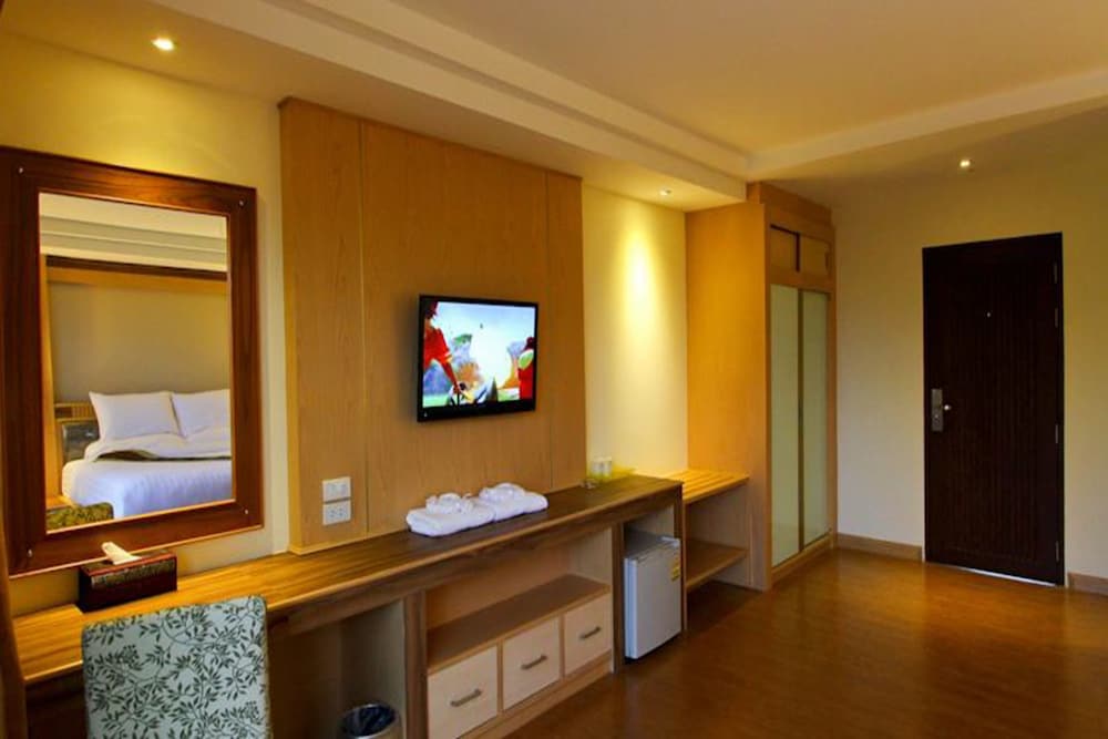 Kitlada Hotel 33/44