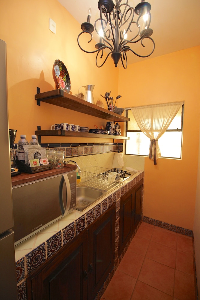 Casa Mia Suites 35/72