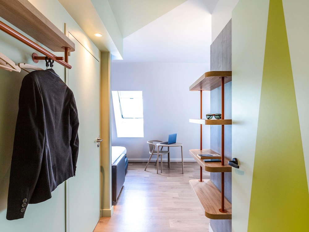 Ibis Budget Paris Clichy Mairie 39/65