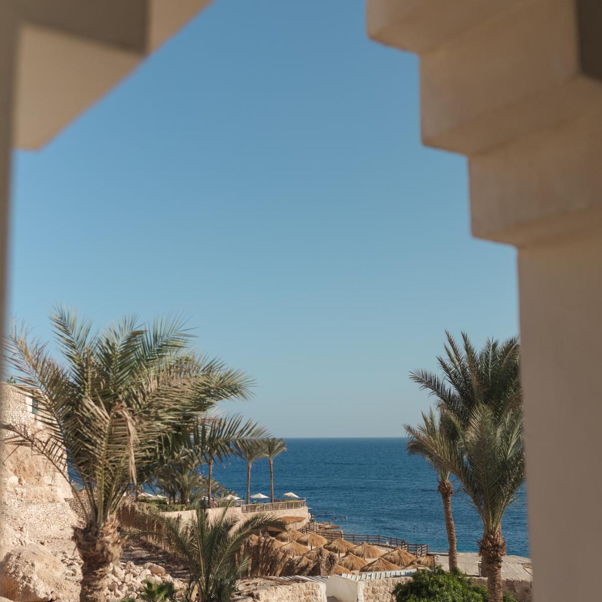 Sharm Resort 64/75