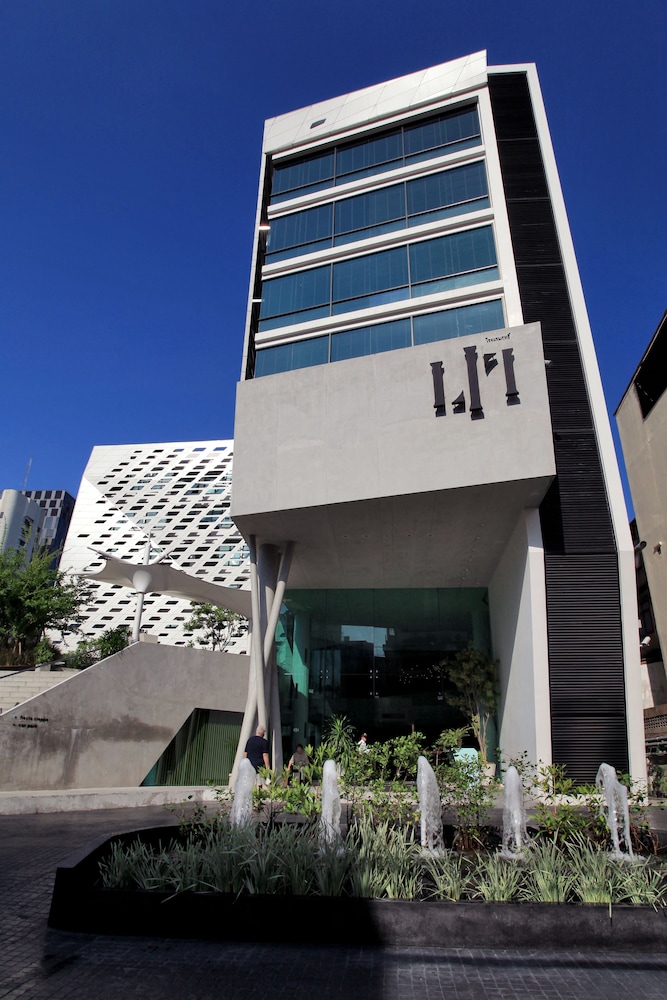 Lit Bangkok Hotel 5/107