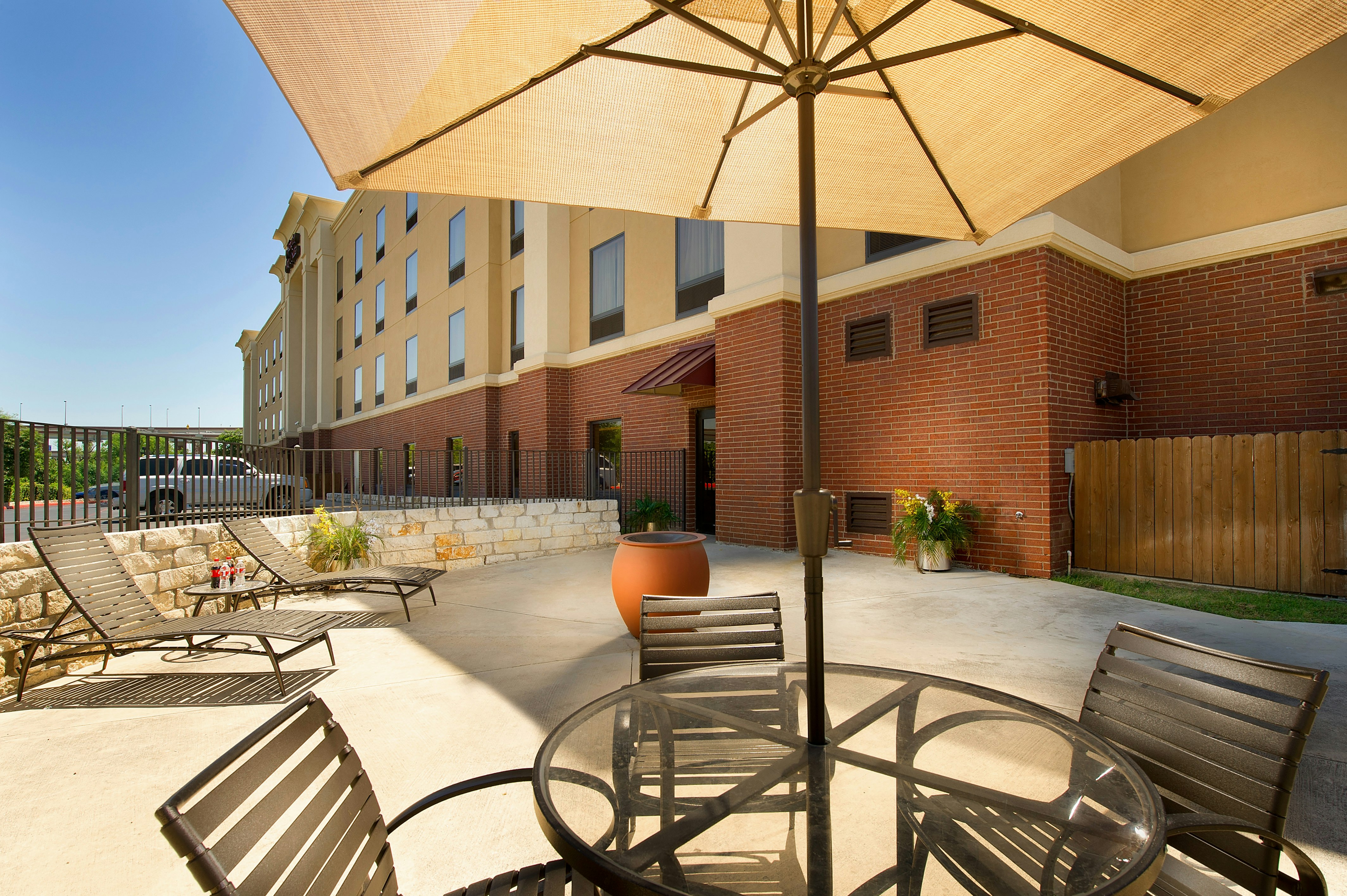 Hampton Inn and Suites San Antonio Airport 8/44