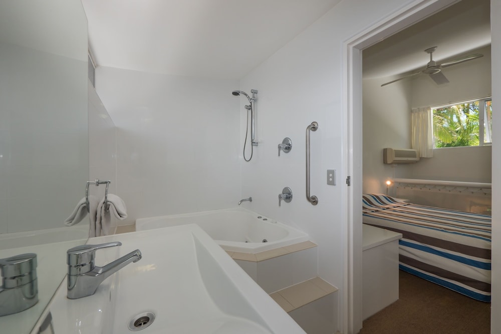 Caribbean Noosa Resort 11/68