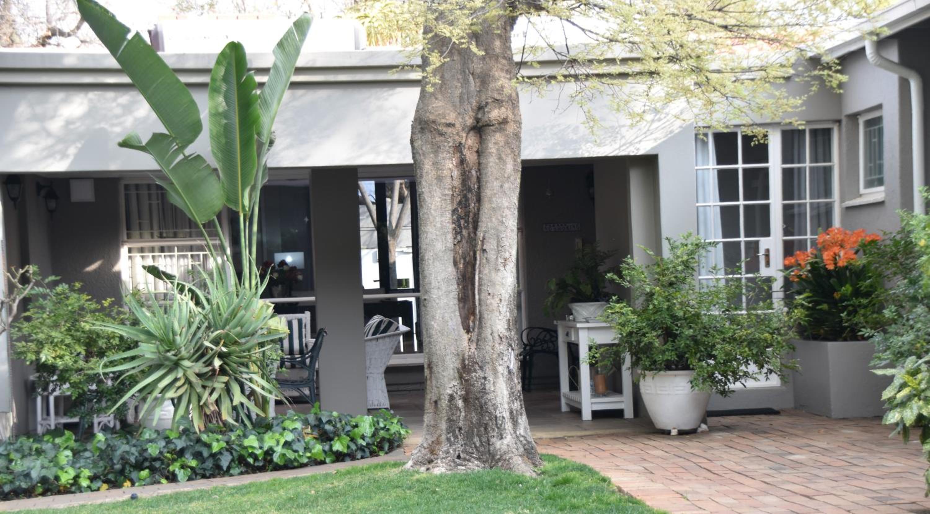 Rosebank Lodge by Claires 5/46