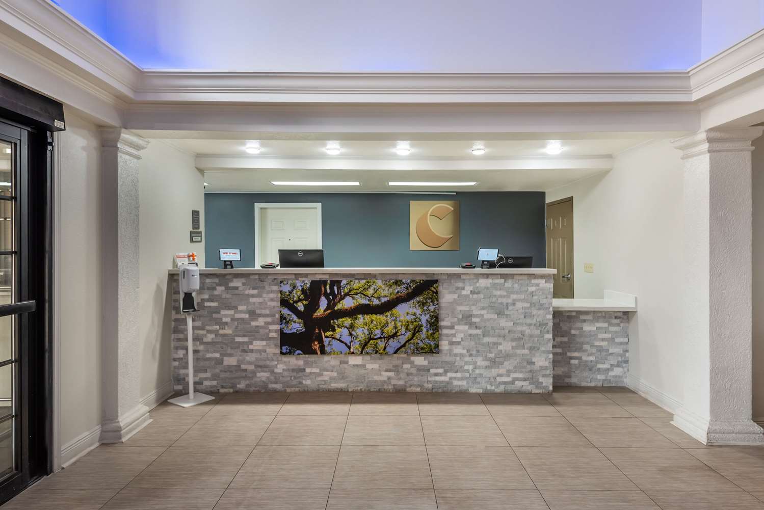 Comfort Inn Lafayette North I-10 4/19