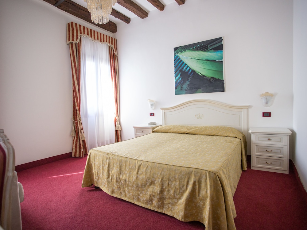 Hotel Ca Lucrezia 17/50